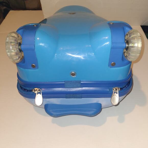 Thomas the Tank Character Engine Hard Luggage w/ handle and wheels - Picture 10 of 10